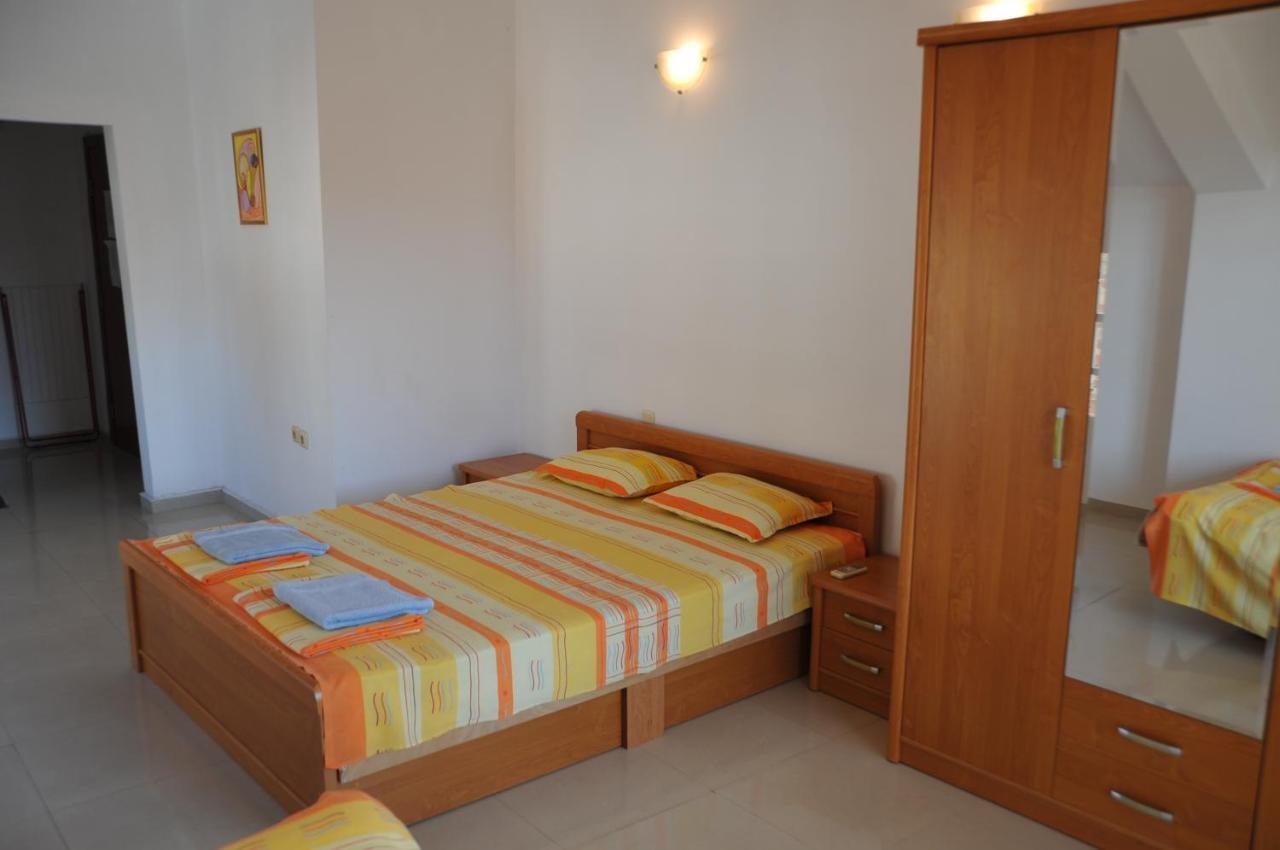 Villa Viktoria Studios Tsarevo Rum bild